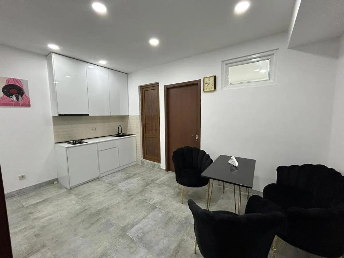 White Corner In Old Tbilisi Apartment