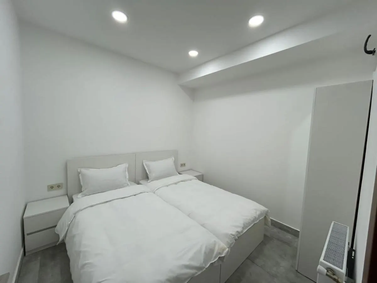 White Corner In Old Tbilisi Apartment